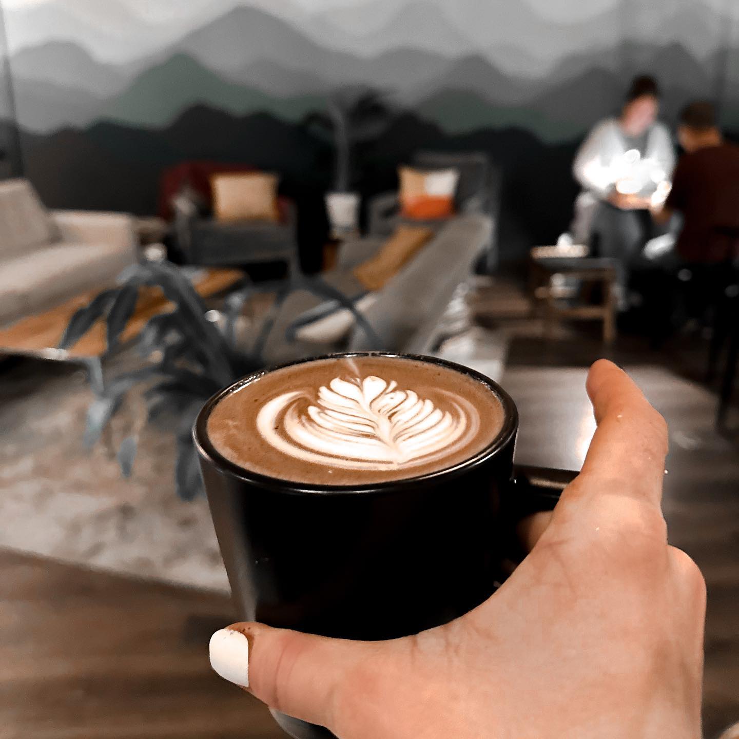 5 MUST VISIT COFFEE SHOPS THIS FALL Blog Post