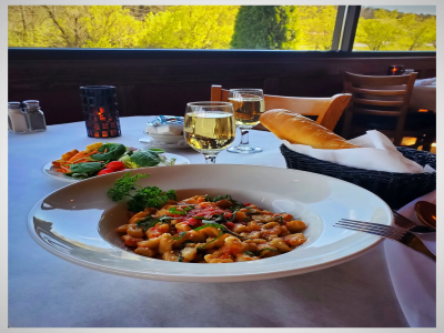 Things To Do CHARLIE'S ITALIAN RESTAURANT